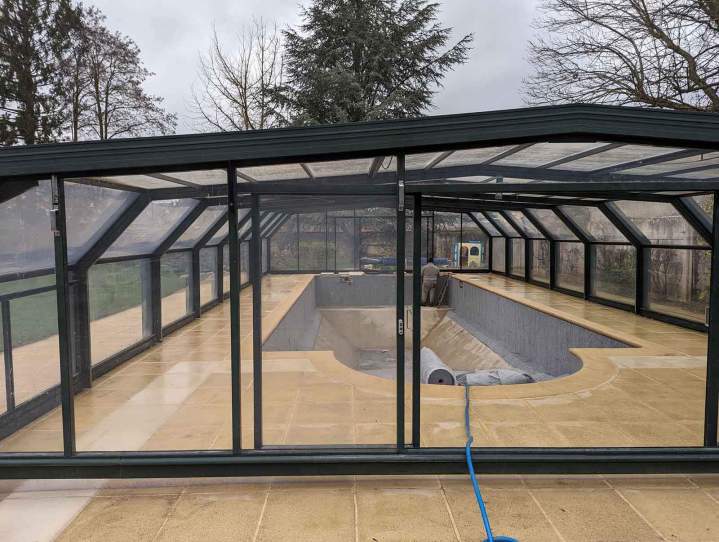 Rénovation de piscine pour un espace aquatique modernisé